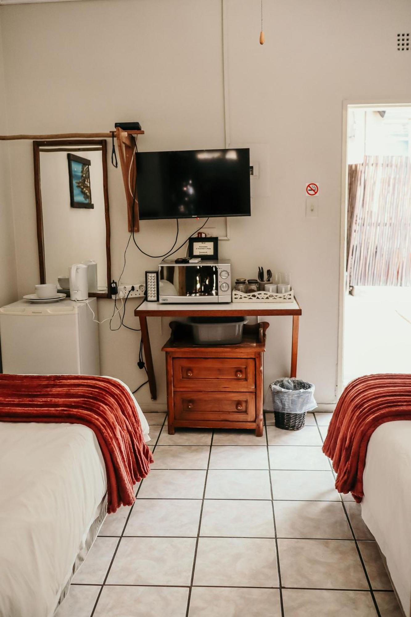 Hotel A Traveller'S Palm à Phalaborwa Extérieur photo