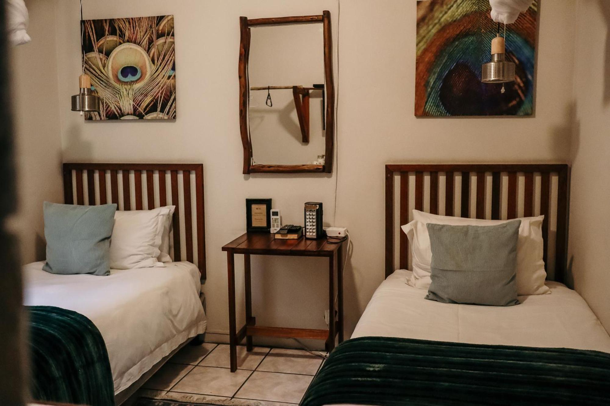 Hotel A Traveller'S Palm à Phalaborwa Extérieur photo
