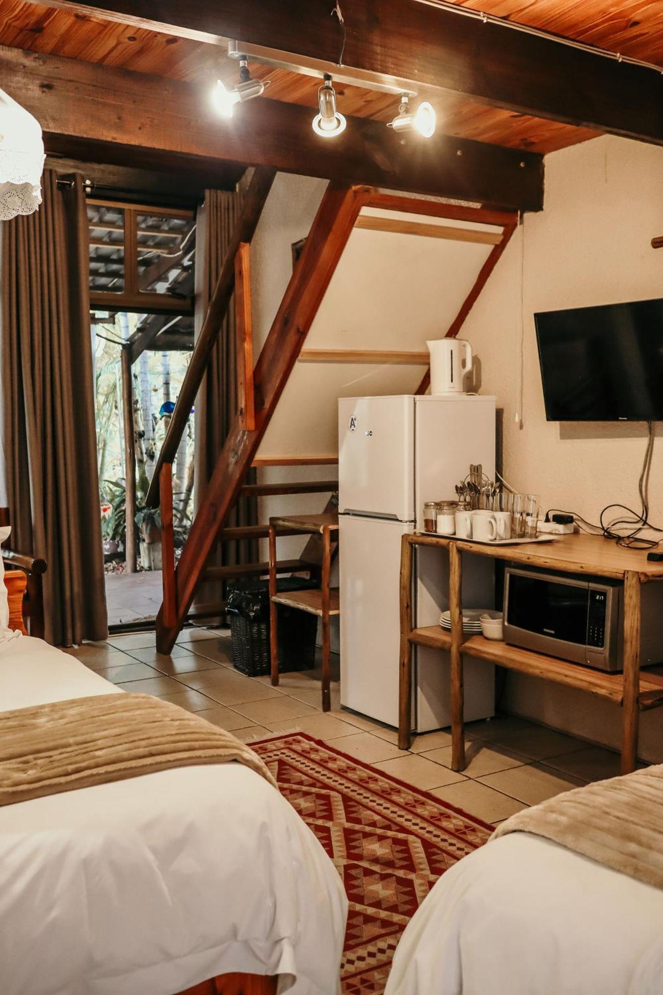 Hotel A Traveller'S Palm à Phalaborwa Extérieur photo